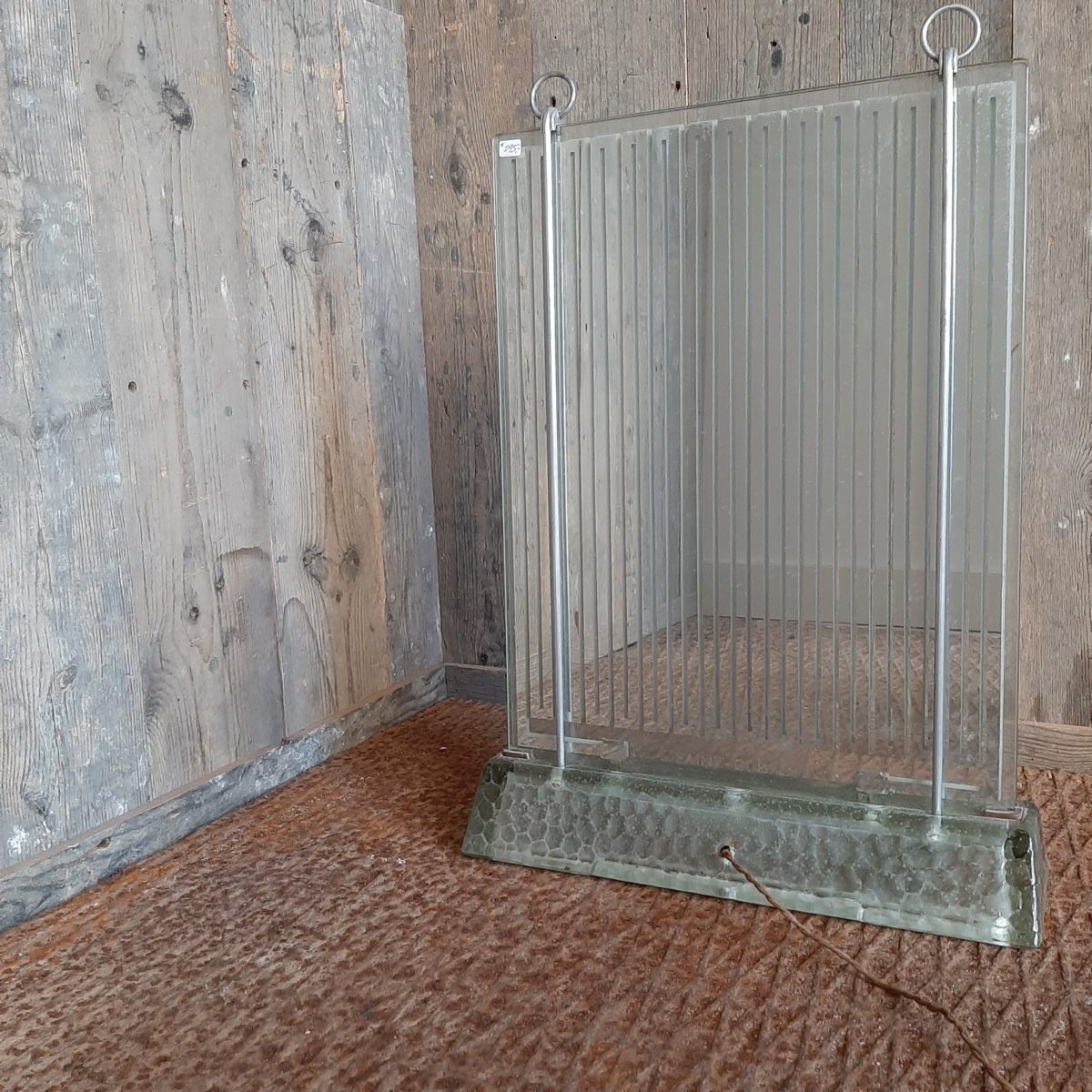agenda Eenheid dood gaan Glazen radiator Art Deco ontworpen door Rene Coulon voor Saint Gobain -  Piet Jonker
